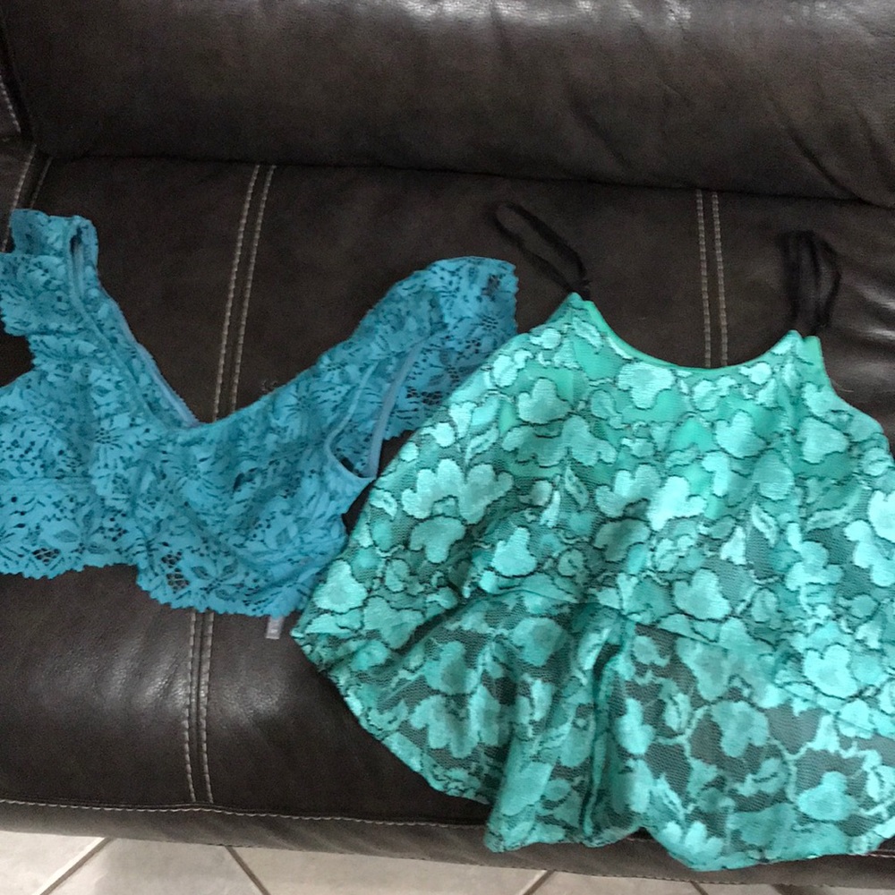 Crop tops